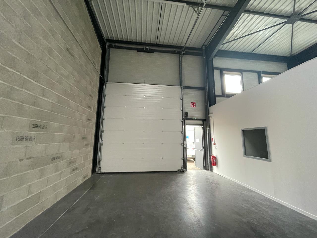 Local d'activité Corbas 335m² Location local d'activité Corbas Rhône OLACT2532508 1